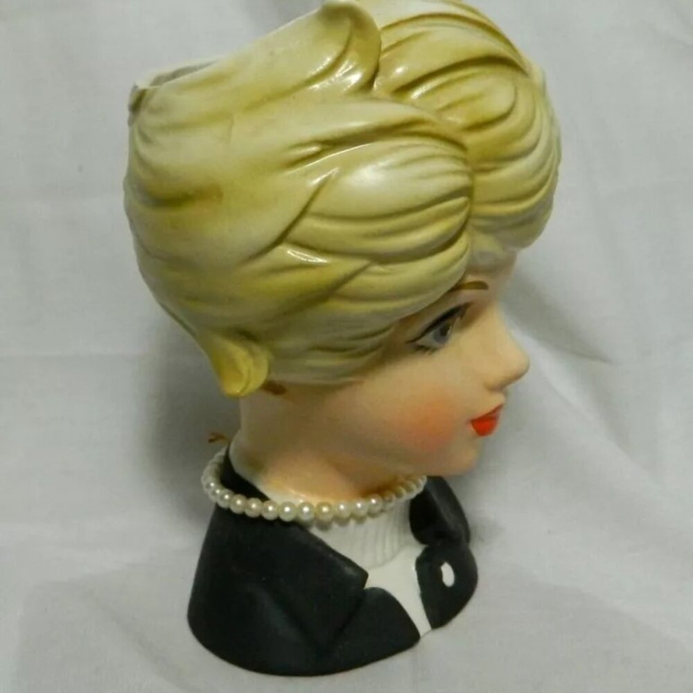Napcoware 8496 Headvase Head Vase Blonde Wearing Black with Pearls! - Picture 2 of 10